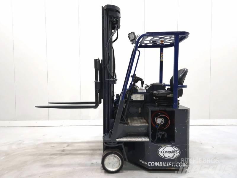Combilift C3000CB Камиони с АГУ