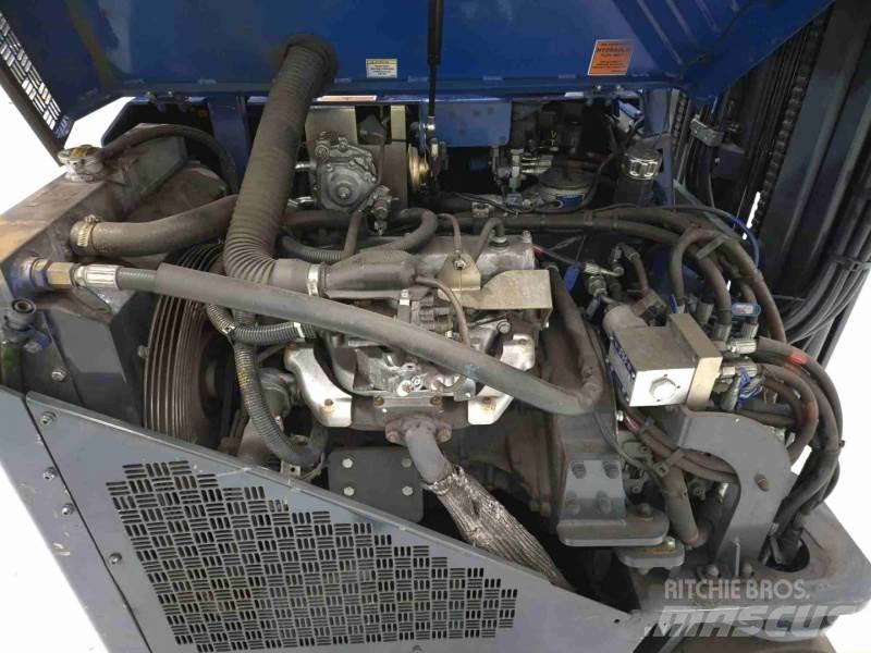 Combilift C3000CB Камиони с АГУ