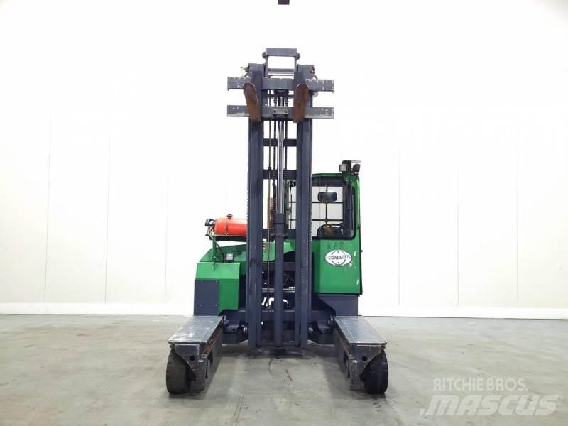 Combilift C4000 Повдигач с движение в 4 посоки