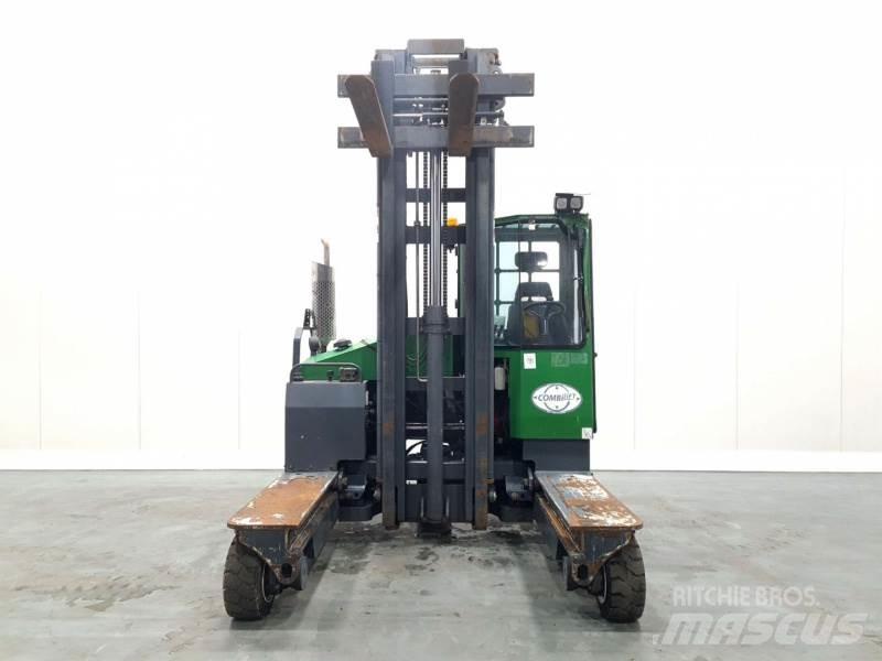 Combilift C4000 Повдигач с движение в 4 посоки