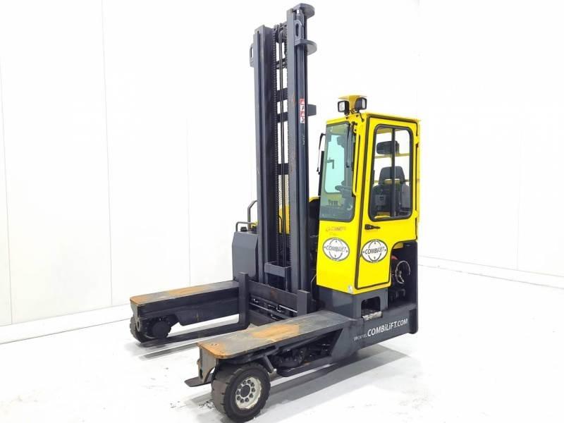 Combilift C4000 Повдигач с движение в 4 посоки