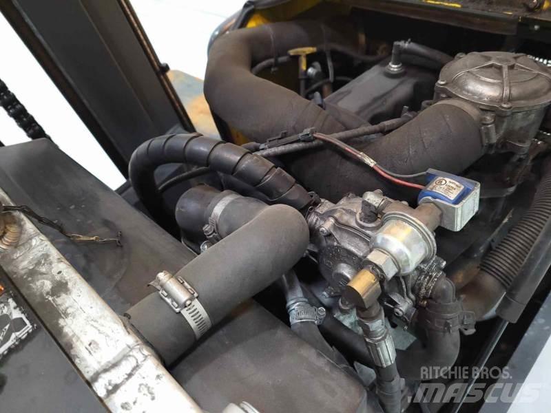Combilift C4000 Повдигач с движение в 4 посоки