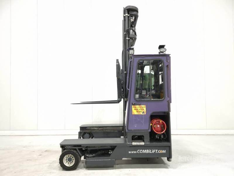 Combilift C4000 Повдигач с движение в 4 посоки