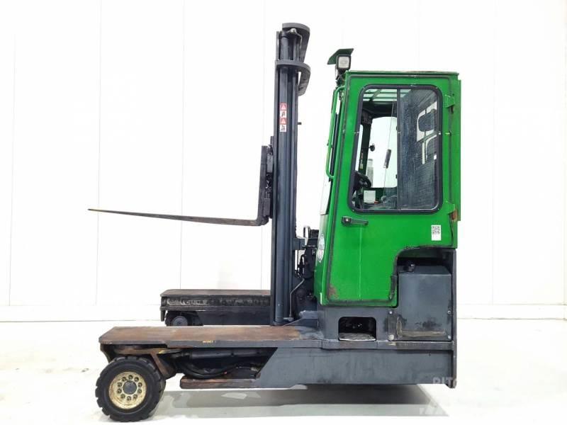 Combilift C4800 Страничен товарач