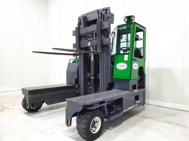 Combilift C8000 GAS Повдигач с движение в 4 посоки