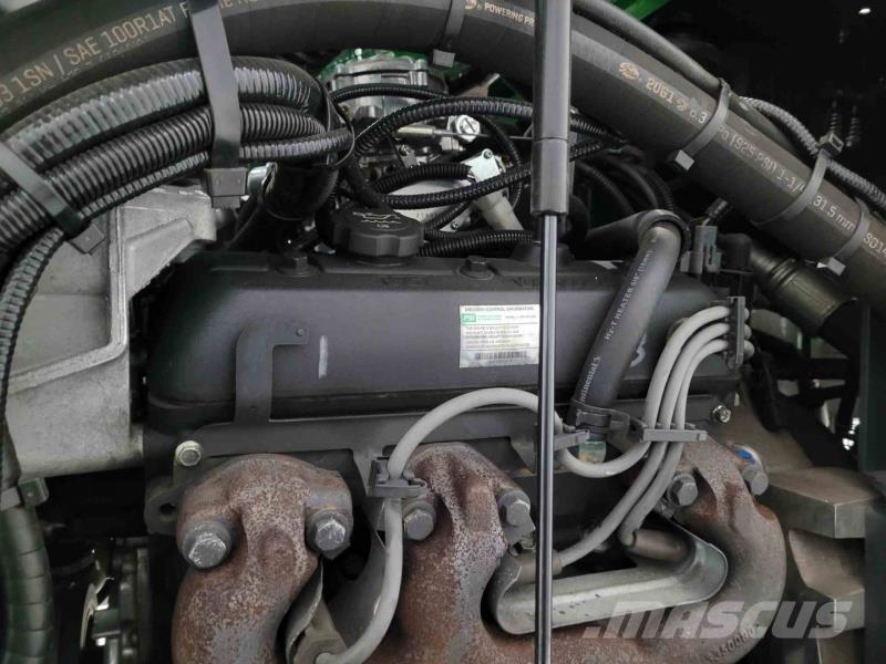 Combilift C8000 GAS Повдигач с движение в 4 посоки