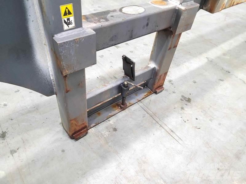 Combilift WFC Друг прикачен инвентар и компоненти