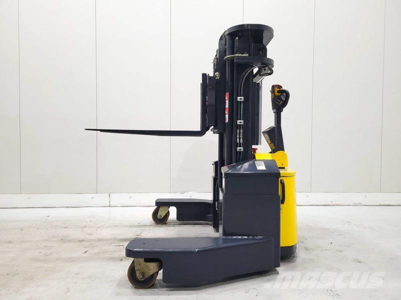 Combilift WR4 Кари повдигачи на контейнери