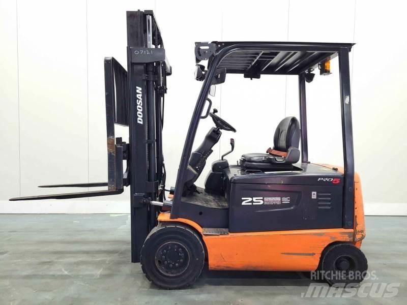 Doosan B25X-5 Електрически вилични кари-повдигачи