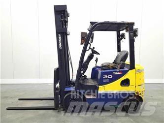 Doosan D20SC-5 Дизелови камиони