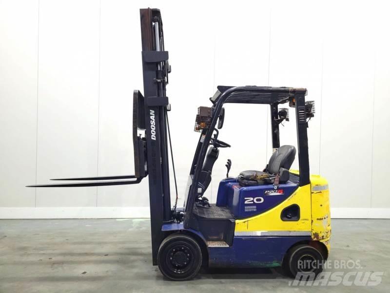 Doosan D20SC-5 Дизелови камиони