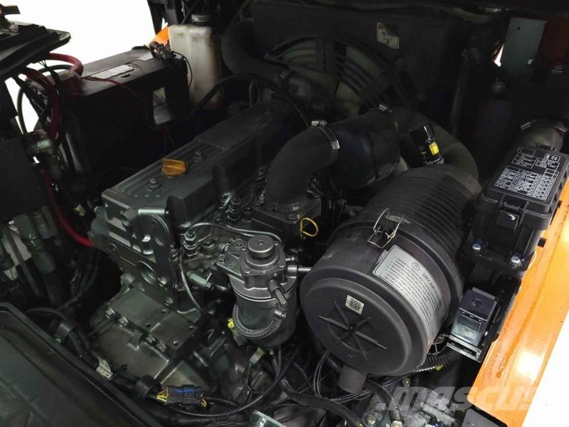 Doosan D25S-7 Дизелови камиони