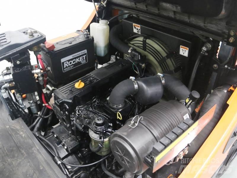 Doosan D30S-5 Дизелови камиони