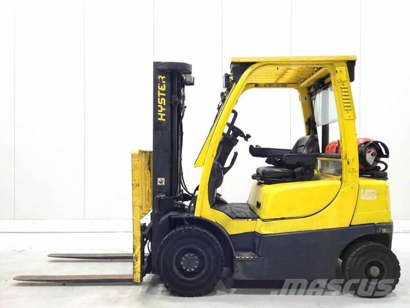 Hyster H2.0FT Камиони с АГУ