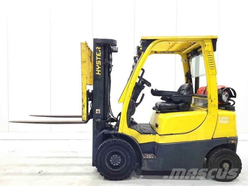 Hyster H2.0FT Камиони с АГУ