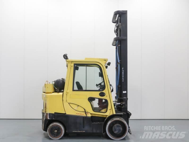 Hyster S7.00FT Камиони с АГУ