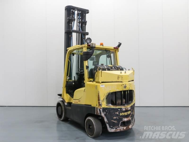 Hyster S7.00FT Камиони с АГУ