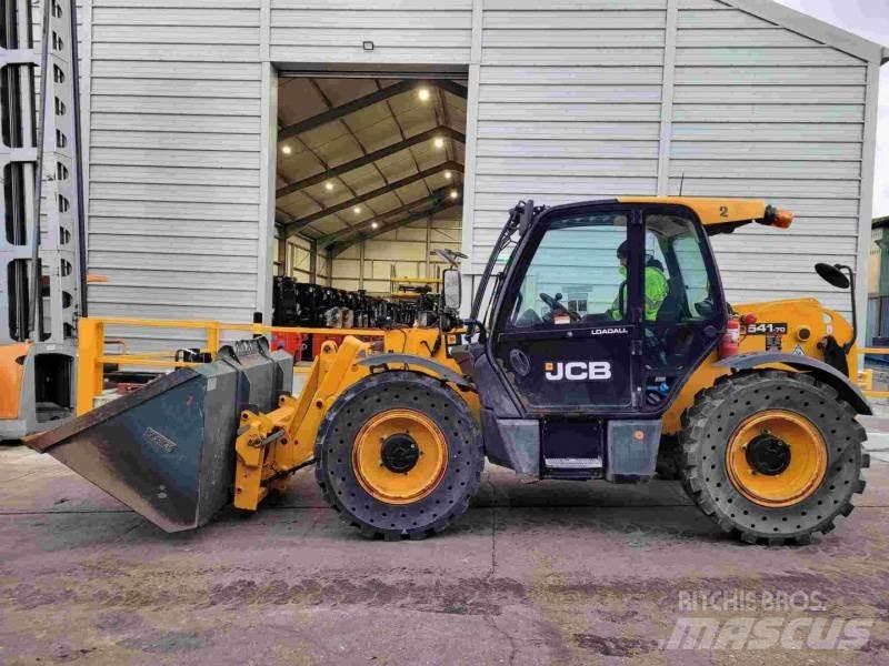 JCB 541-70WM Телескопични товарачи