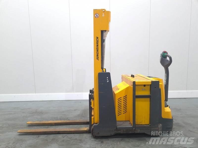 Jungheinrich EJG 108 Самоходни товарачи