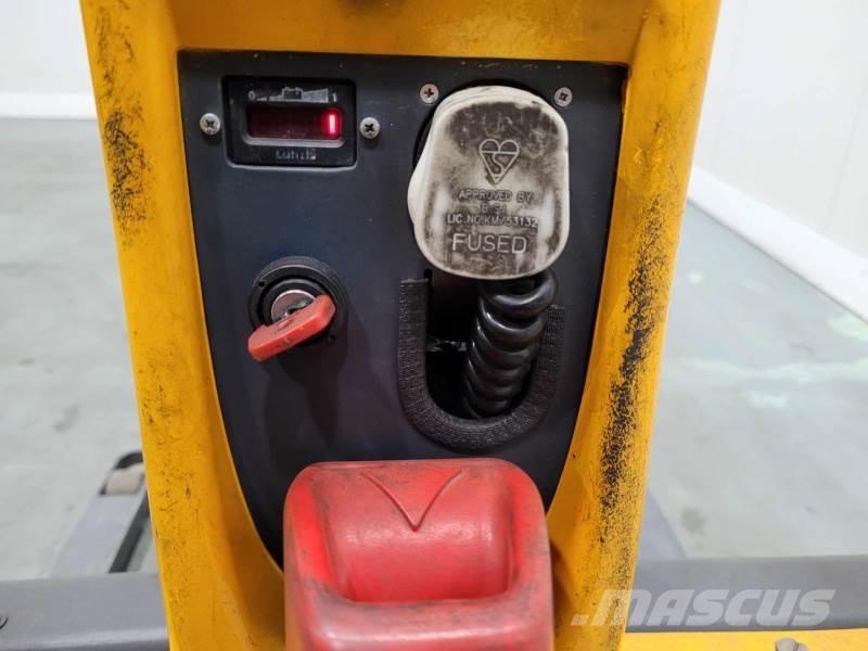 Jungheinrich EMC B10 Колички високоповдигачи с теглич