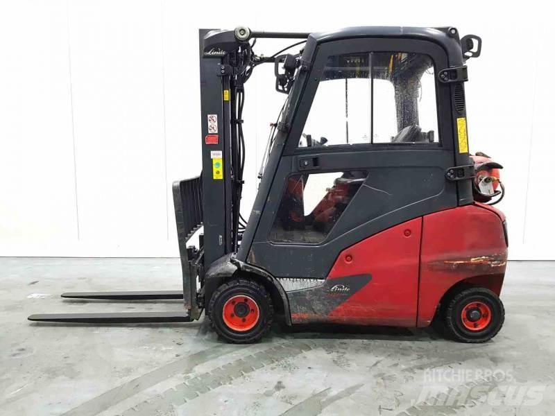 Linde H20T-01 391 Камиони с АГУ