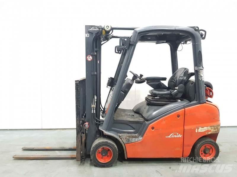 Linde H20T-01 391 Камиони с АГУ