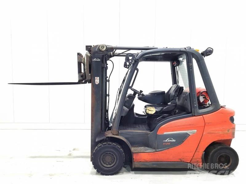 Linde H25T-01 Камиони с АГУ