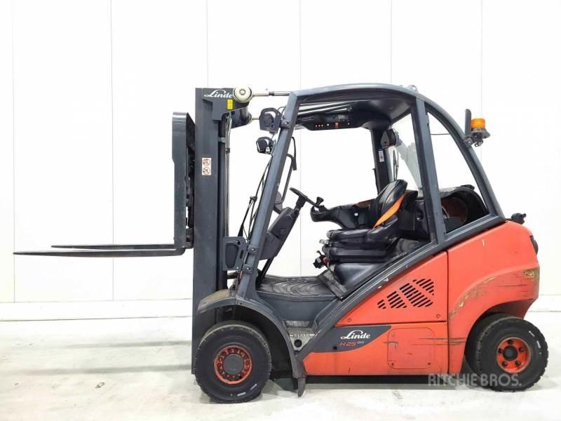 Linde H25T-02 Камиони с АГУ