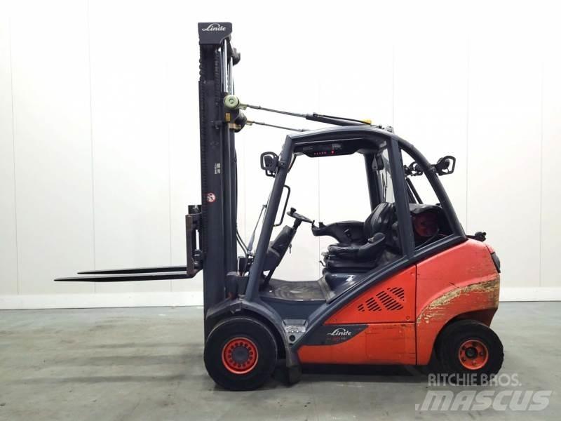 Linde H30T-02 393 Камиони с АГУ