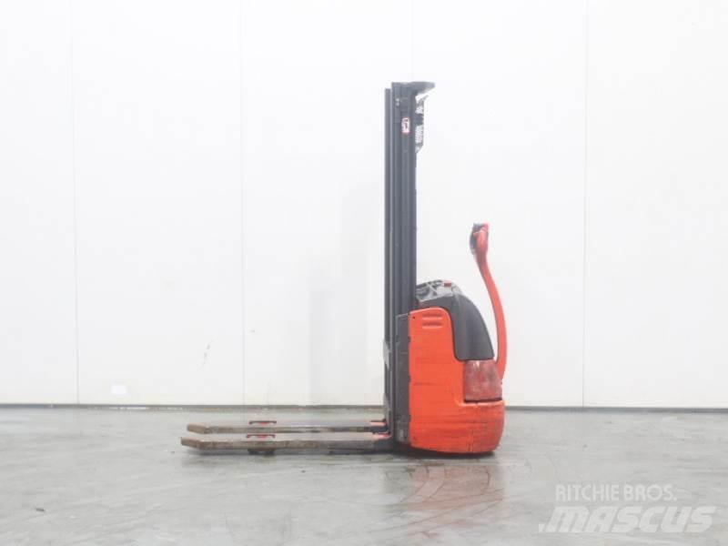 Linde L10 379 Ръчни палетни товарачи