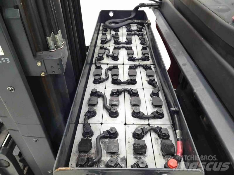 Linde R16-01 1120 Ретрак/ Високоповдигач с изместване на вилката напред