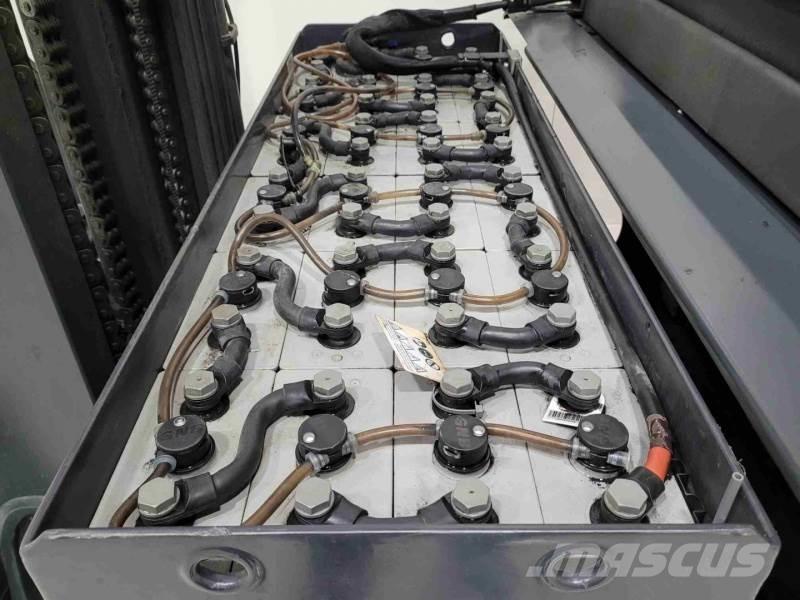 Linde R16HD-01 Ретрак/ Високоповдигач с изместване на вилката напред