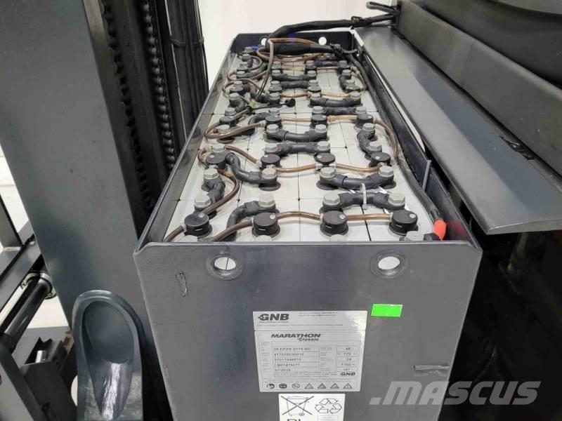 Linde R16HD-01 Ретрак/ Високоповдигач с изместване на вилката напред