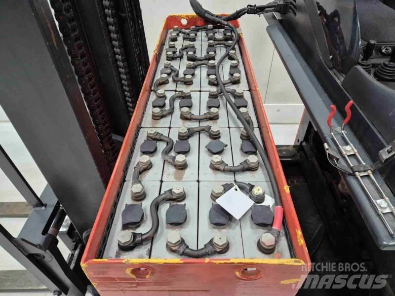 Linde R16S-12 Ретрак/ Високоповдигач с изместване на вилката напред