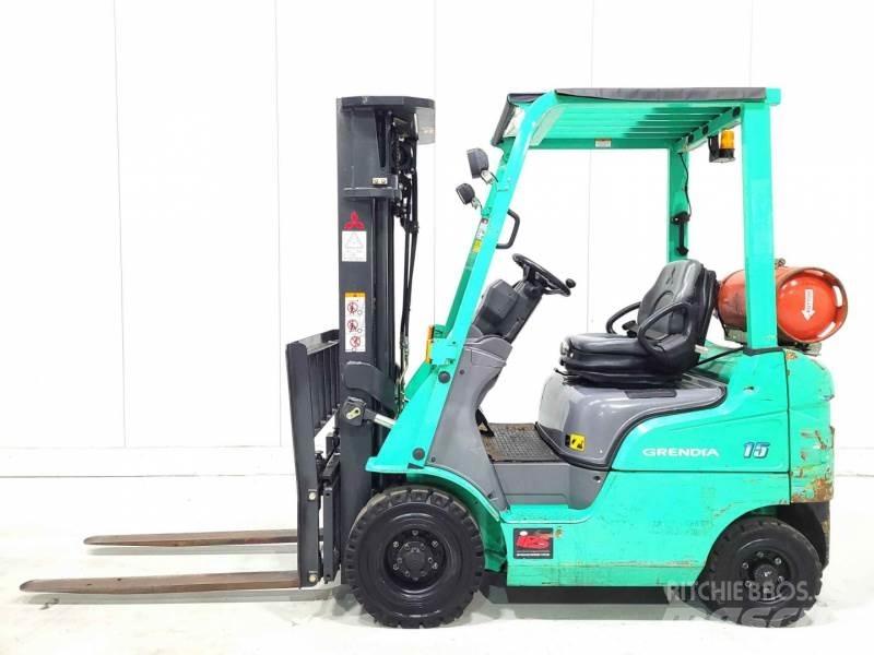 Mitsubishi FG15N Камиони с АГУ