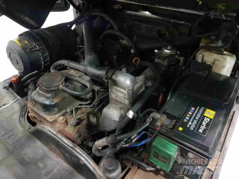 Nissan FD18 Дизелови камиони