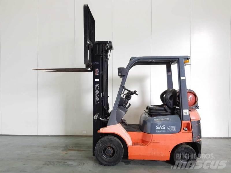 Toyota 42-7FGF15 Камиони с АГУ