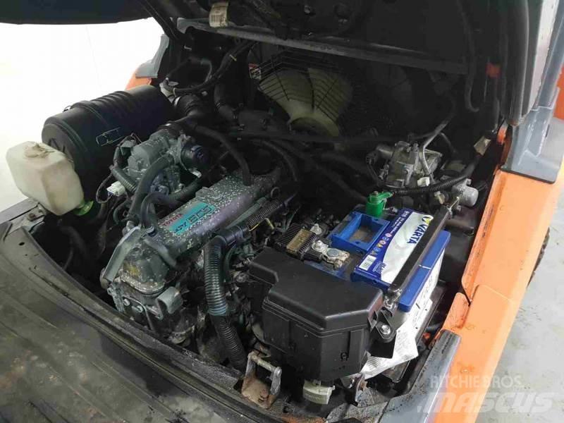 Toyota 8FGF30 Камиони с АГУ