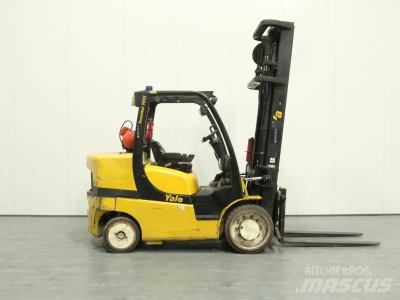 Yale GLC70VX Камиони с АГУ