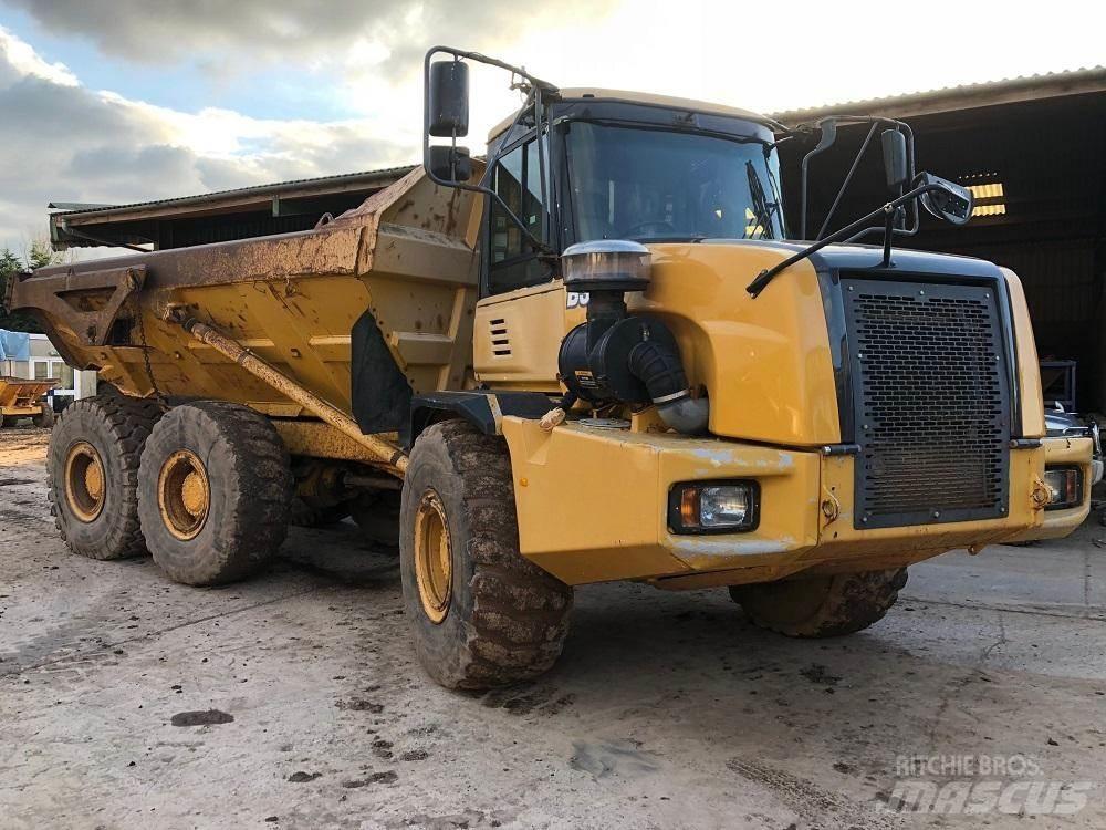 Bell D30D Твърди самосвали
