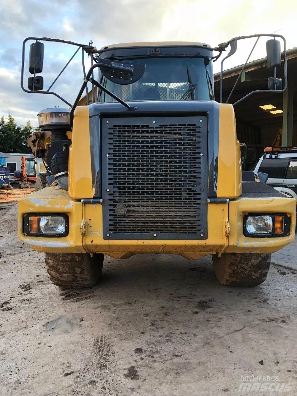 Bell D30D Твърди самосвали
