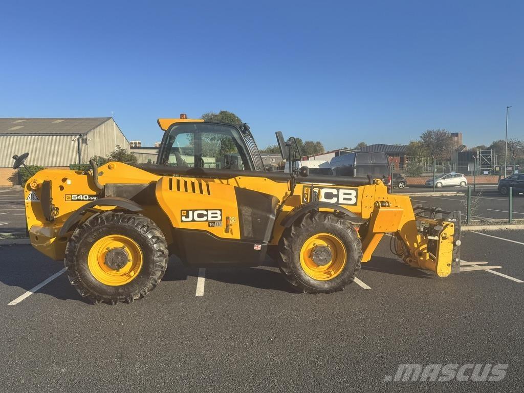 JCB  Телескопични товарачи