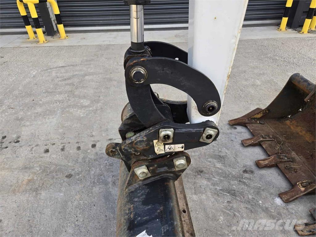 Bobcat E17 Мини екскаватори < 7 т