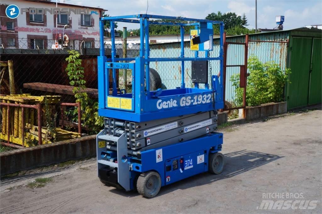 Genie 1932 Ножични работни платформи