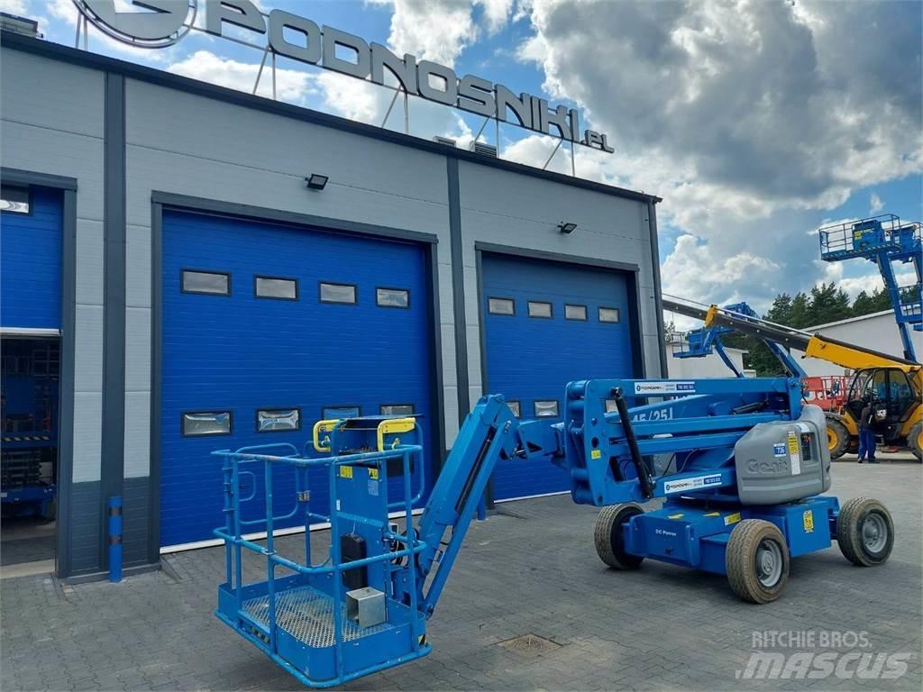 Genie Z-45/25J DC Съчленени стрелови подемници