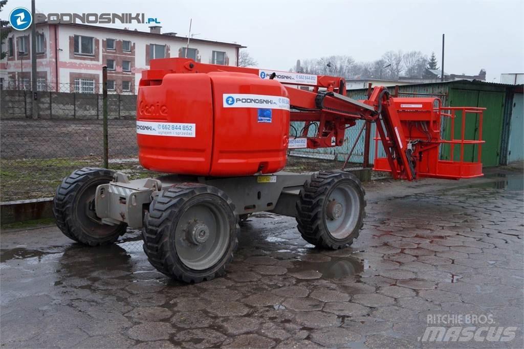 Genie Z45/25J Съчленени стрелови подемници