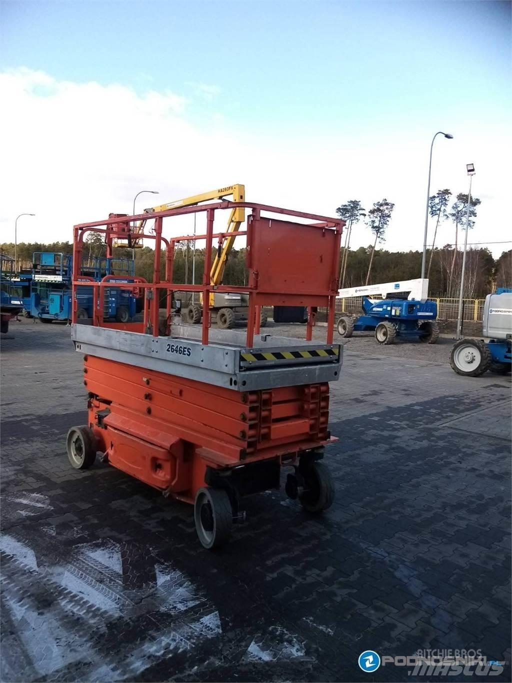 JLG 2646ES Ножични работни платформи