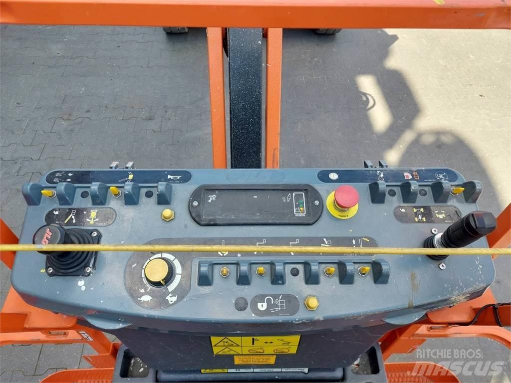 JLG E450AJ Съчленени стрелови подемници