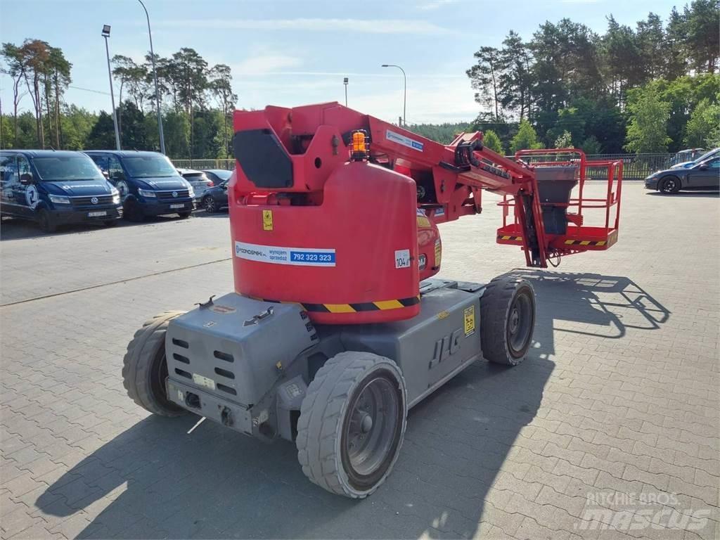 JLG M450AJ Съчленени стрелови подемници