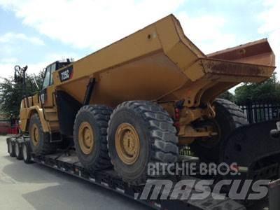 CAT 725C Дъмпери/моторни превозни средства